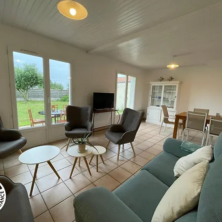 Maison Renovee 6 Pers Avec Jardin, Proche Plages Et Pistes Cyclables A Talmont-saint-hilaire - Fr-1-426-557 Holiday home Saint-Hilaire-de-Talmont